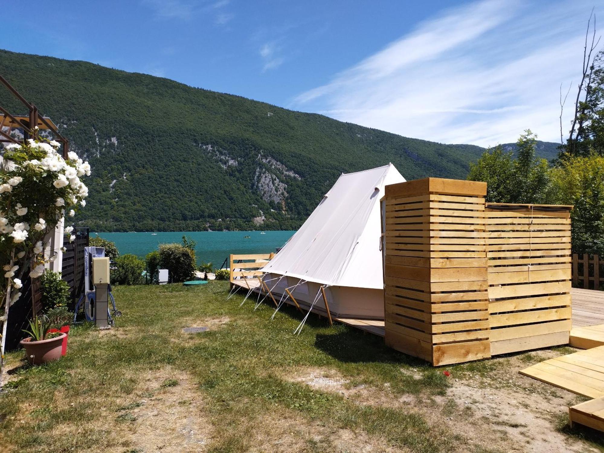 Hotel Camping Le Hameau Des Pecheurs à Novalaise Extérieur photo